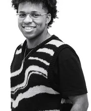 Tellino Ngueve – Designer